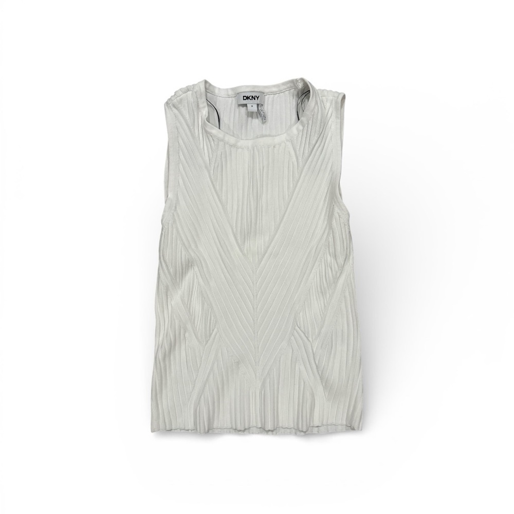 132. DKNY Women's Elegant White Top Size Medium